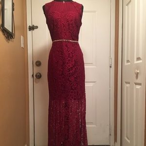Enfocus studio long burgundy lace dress size (14)